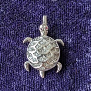 Vintage 925 Sterling Silver Handmade Turtle Tortoise Pendant With Ruby Eyes